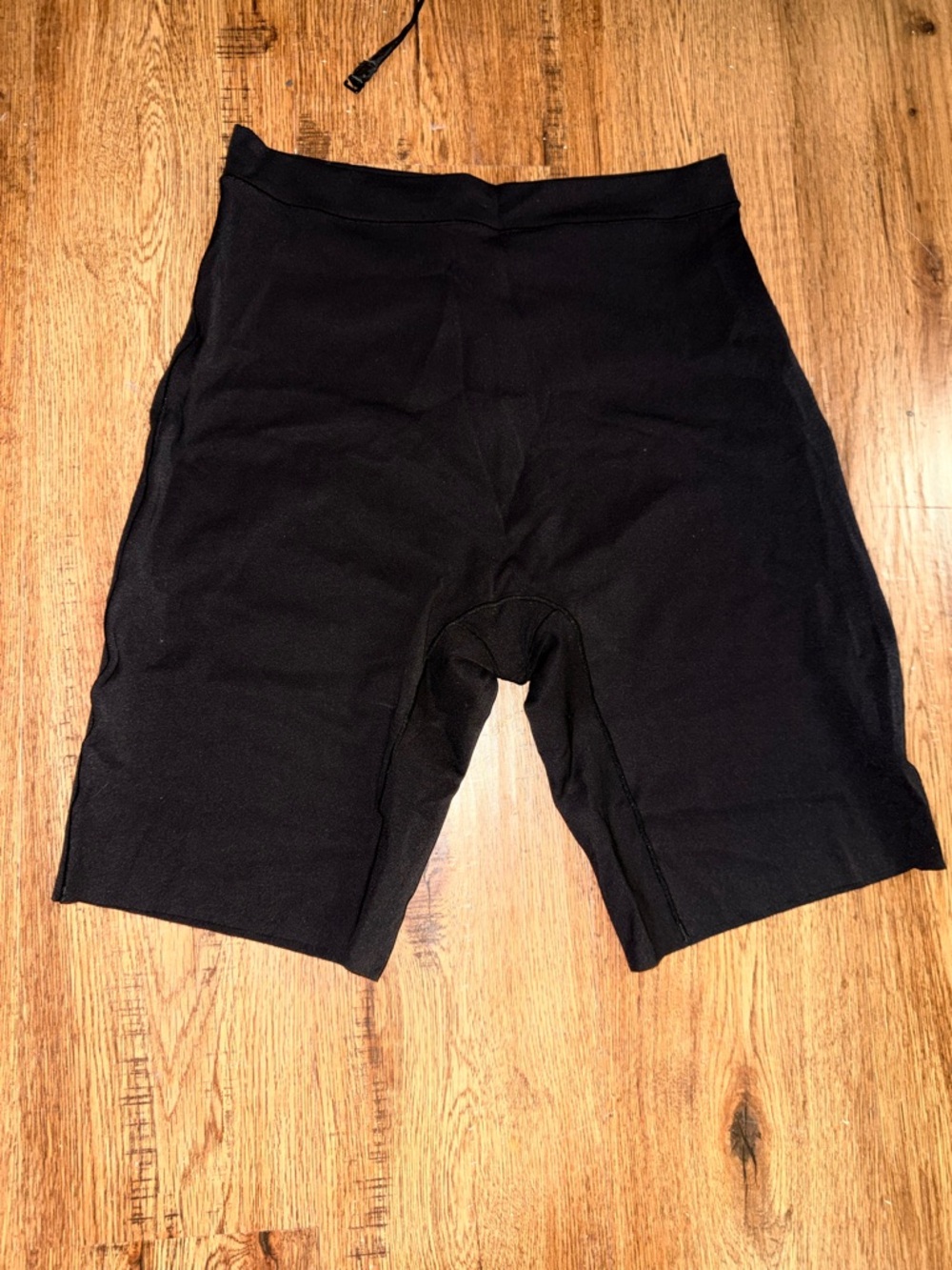 H&M Black High-Waist Seamless Shaping Shorts